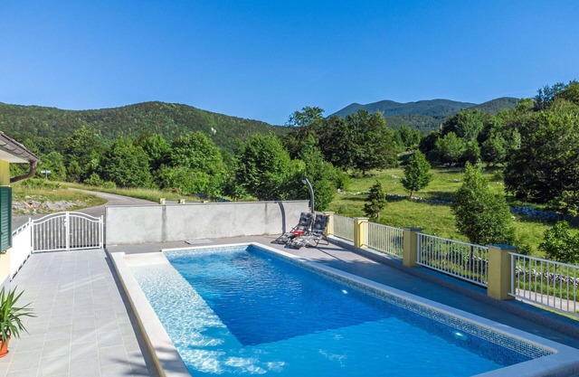 Wonderful private villa for 4 people with private pool, WIFI, TV, terrace, pets allowed and park.