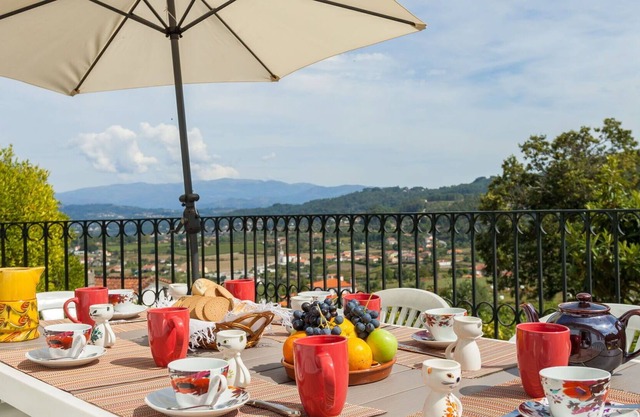 Wonderful private villa for 10 guests with pool, WIFI, TV, terrace and parking
