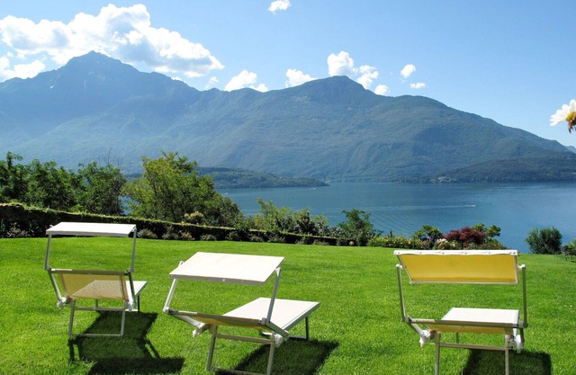 Wonderful villa for 4 guests with A/C, hot tub, WIFI, TV, terrace, pets allowed and parking