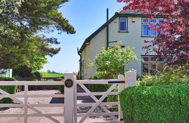 Wonderful villa for 5 people with WIFI, pets allowed and parking