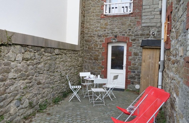 Wonderful villa for 5 guests with WIFI, TV, terrace, pets allowed and parking