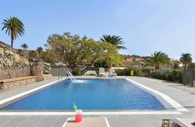 Wonderful villa for 6 people with A/C, WIFI, pool, TV, patio and parking