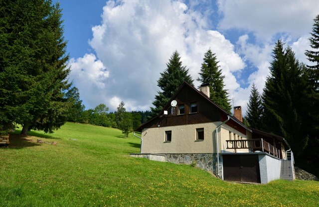 Wonderful villa for 6 people with WIFI, TV, terrace, pets allowed, panoramic view and parking