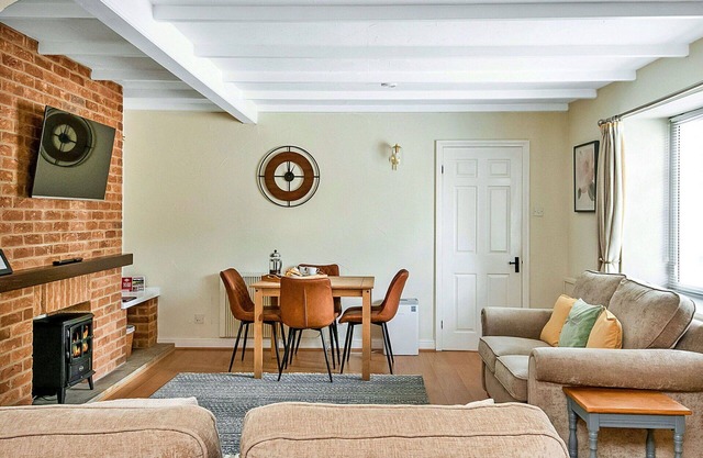 Wonderful villa for 4 people with pool, hot tub, WIFI, terrace and pets allowed