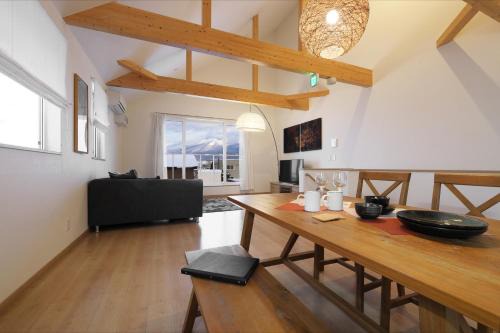 Wonderland Furano Maple 