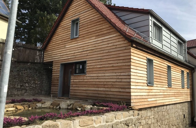 Wooden house on the wall - 100 sqm