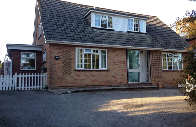 Woodfearn, Sway - Dog Friendly - Bike Friendly