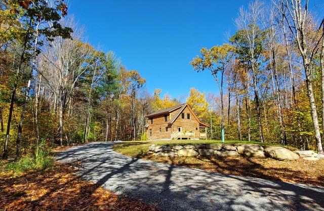 Woodland Cottage (EST. 2020) Convenient, private, family friendly