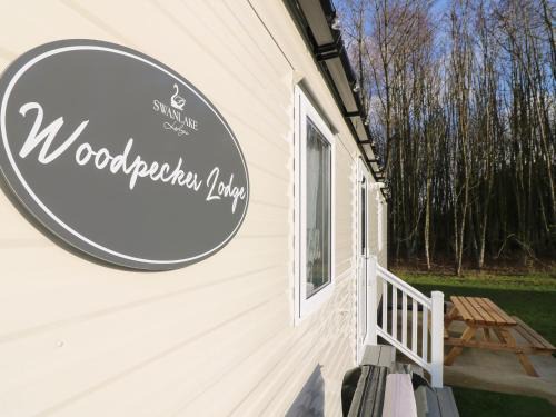 Woodpecker Lodge