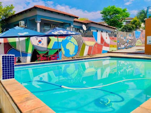 Woodpecker's Guest House