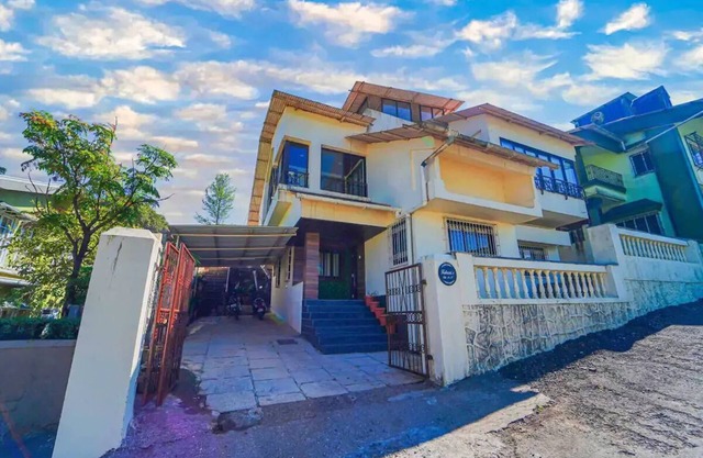 Woodside Villa