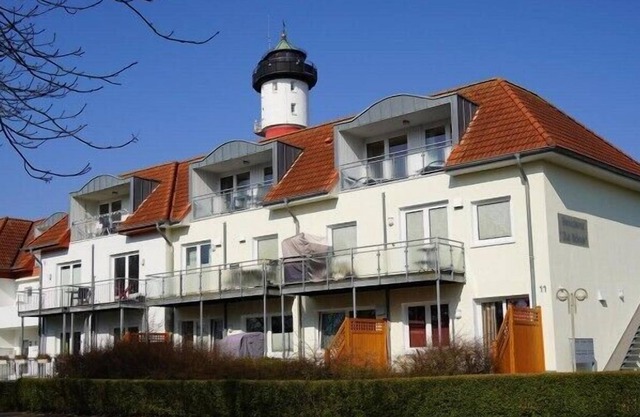 WoogeFlair - In the historic town center between the old lighthouse and the island church