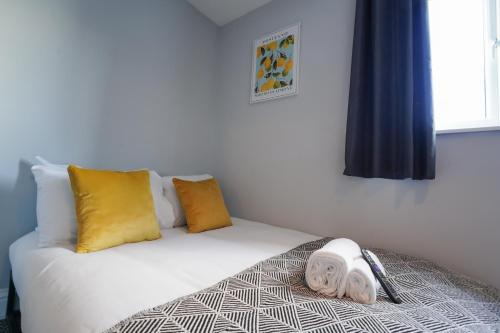 Work - En-Suite - Fridge & Microwave - Smart TV
