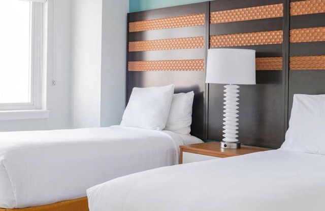 Worldmark Anaheim 2-bedroom June 29-July 6, Sleeps 6 near Disneyland