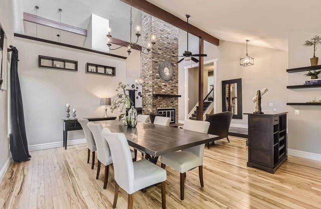 Wow house ! Great for families with tons of room and space for everyone to enjoy