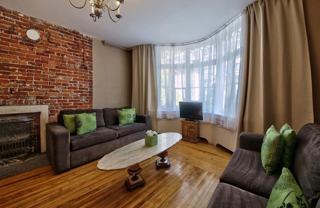 Wow! Perfect Apartment Suites in Quebec City - Walk and Enjoy!