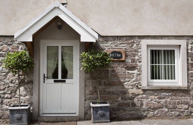 Wrth Y Nant (sleeps 4)