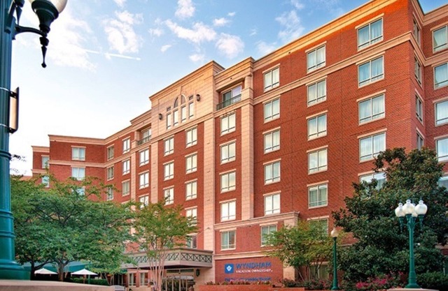 Wyndham Old Town Alexandria, 1 Bedroom Deluxe Condo, Free WiFi and Parking