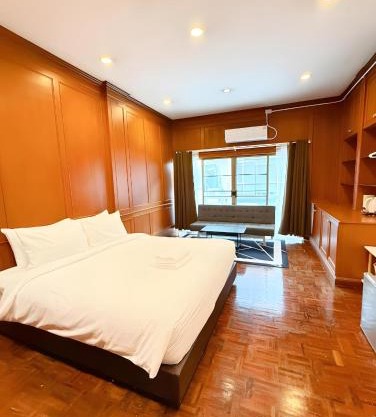 X Stay On Sukhumvit Soi 11 - สเตย์ออน สุขุมวิท 11
