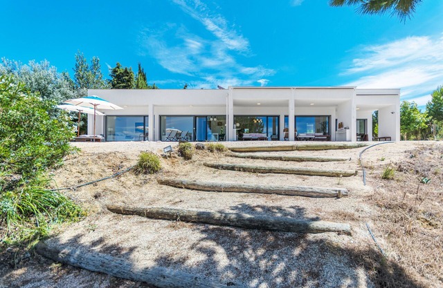 Xitaka Country House: Large, Modern & Great Views