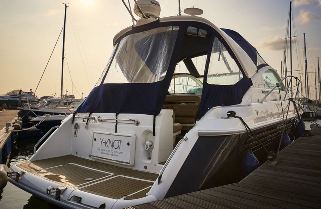 Y Knot - The New Way To Holiday