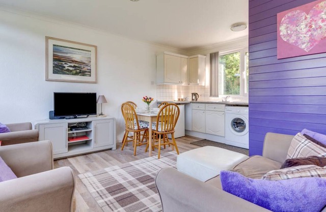 Y Twll Bollt (The Bolt Hole)