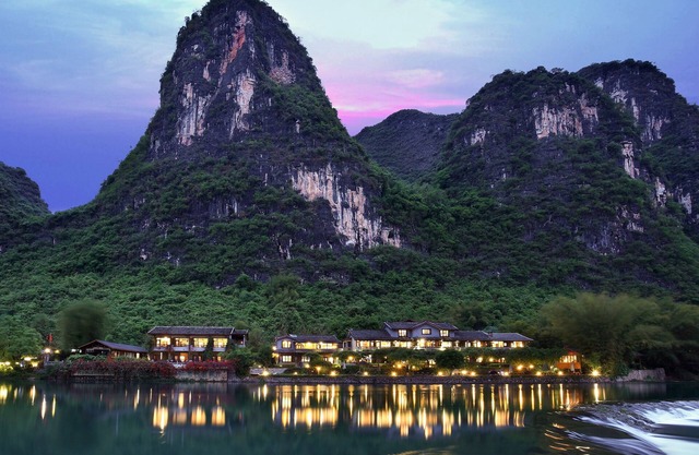Yangshuo Mountain Retreat