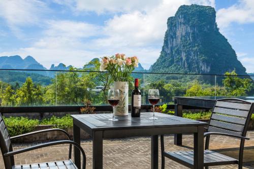 Yangshuo River Lodge Hotel - Airport or TS Free pick up over 4 nights