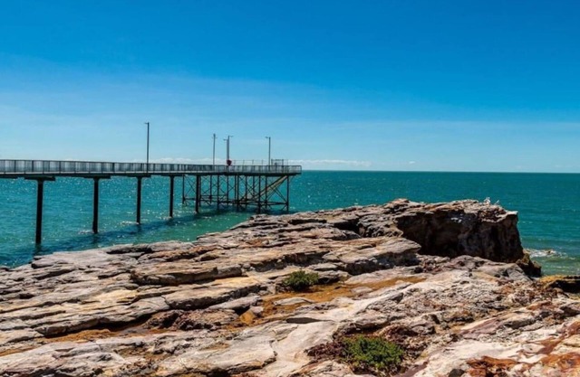 Yanti at Nightcliff: Foreshore ~ Pool ~ Shops/Cafe