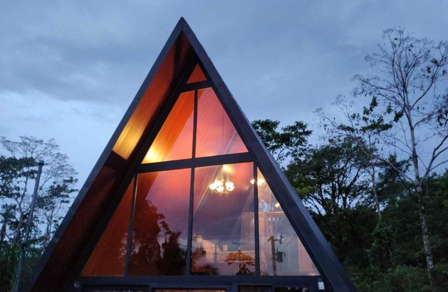 Yarumo Lodge, Río Celeste Black Chalets. Acogedores chalet de montaña. Cabaña #2