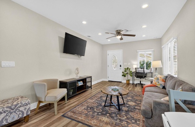 Ybor Bungalow, Pet Friendly