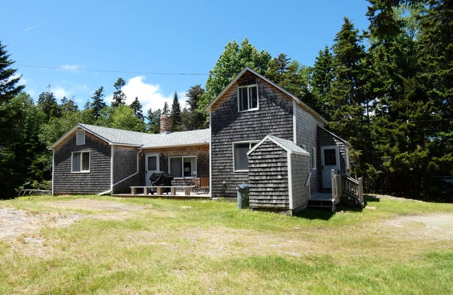 Year-round Acadia Escape for Remote Workers – Strong Wi-Fi & Serene Setting