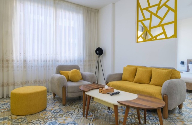 Yelloscape/Gemmayze