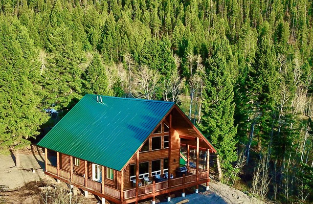 Yellowstone Moose Lodge-10Miles2YNP+Hottub+Wifi+AC