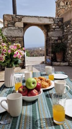 Yiannis Village house