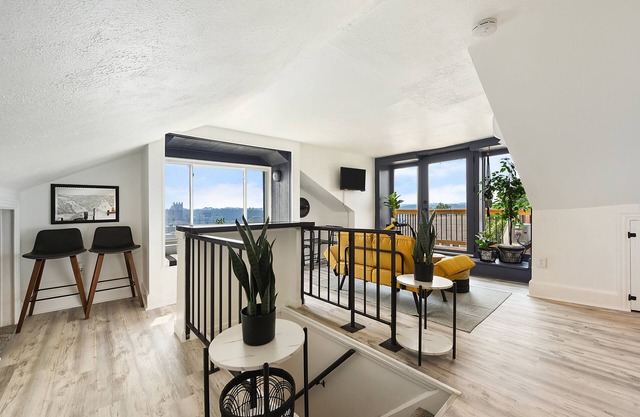 Yinz Retreat, Above the City Home