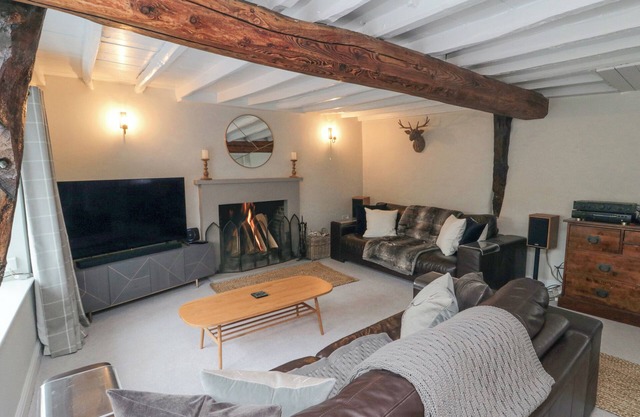 YORK HOUSE, pet friendly, luxury holiday cottage in Thornton Dale