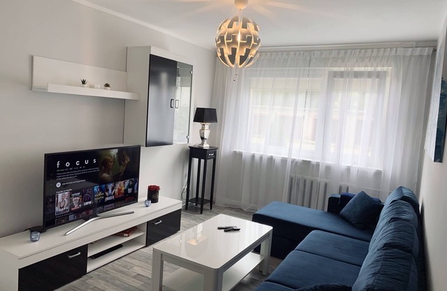 ❤️You'll love this large Apartment❤️ Free parking!