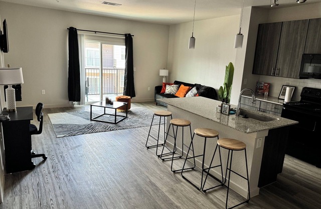 Your Cozy & Captivating Condo!