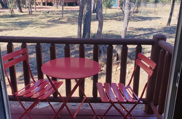 “Your Cozy Escape in Every Season”