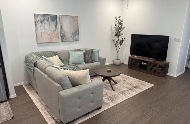 Your cozy place in the Land of Enchantment. 1.5 miles from Red Hawk Golf Course.