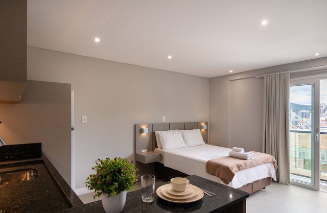 Your Exclusive Stay in Blumenau, 350m From Vila Germanica - Ocns