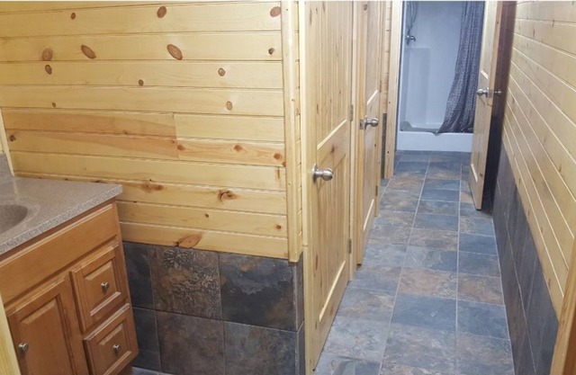 "YOUR HATFIELD MCCOY & KENTUCKY TRAILS CONNECTION