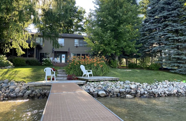 Your Home Away from Home on Beautiful Lake Bellaire