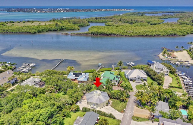 Your Home Away From Home just steps from the intercoastal waterway!