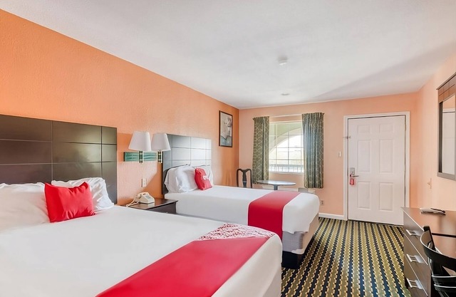 Your Home in Texas! 4 Convenient Units, Pets Allowed, Free Parking!