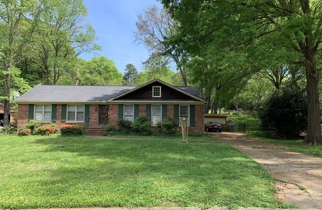 Your Ideal Short-Term Stay in a Luxurious, Fully Furnished Executive Home