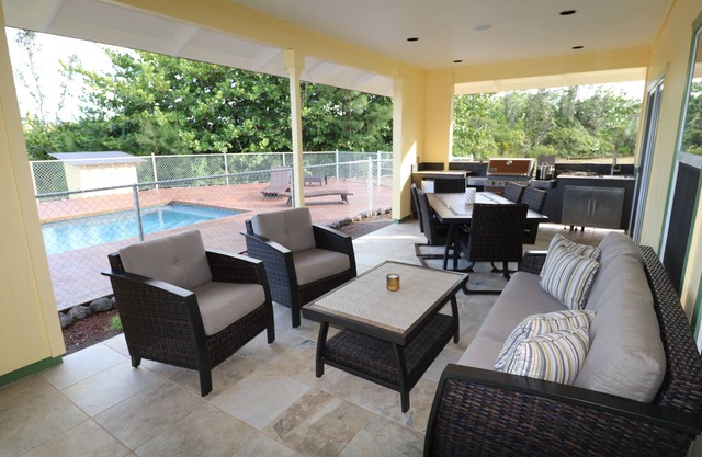 Your Very Own Private Hawaiian Resort - Top-Rated, Fully STVR Permitted
