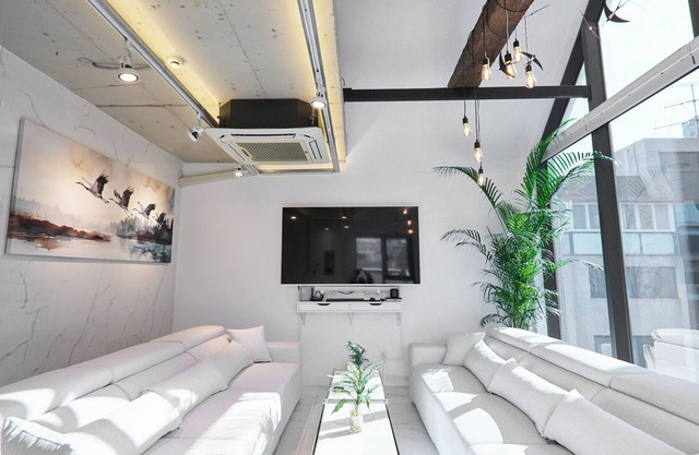 YT Tailored Service 9Bedroom Home near Hongik Univ