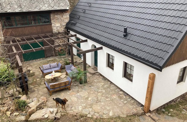 Zarembianka Guest House is green, quiet and surrounded by nature.